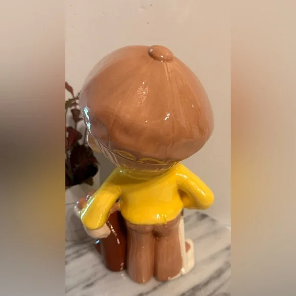 Vintage Golfer With Bag & Club 10” Ceramic Brown Hat Yellow Sweater No Chips - Picture 5 of 10